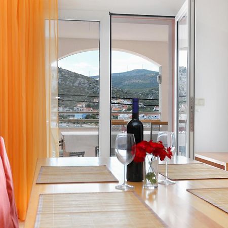 Apartments By The Sea Seget Vranjica, Trogir - 13771 ห้อง รูปภาพ