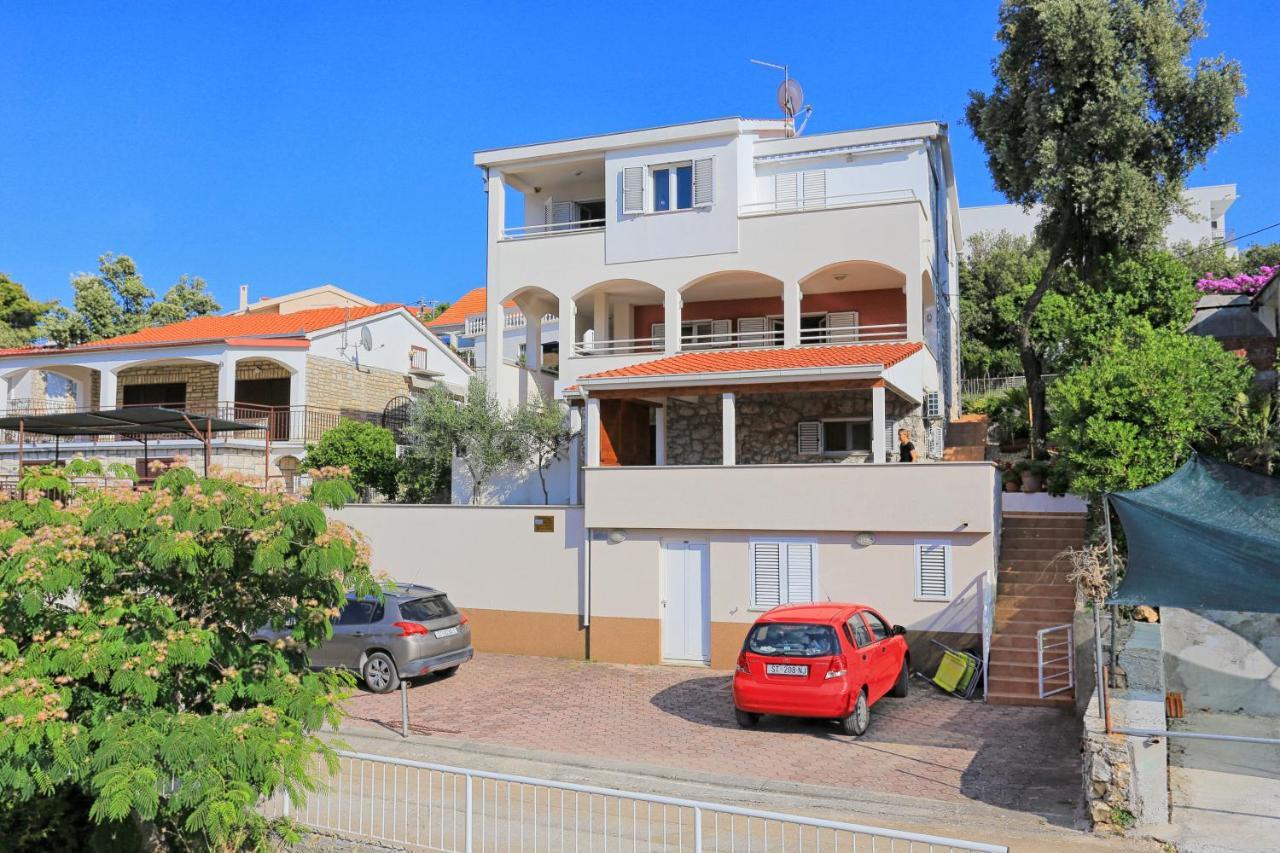 Apartments By The Sea Seget Vranjica, Trogir - 13771 ภายนอก รูปภาพ