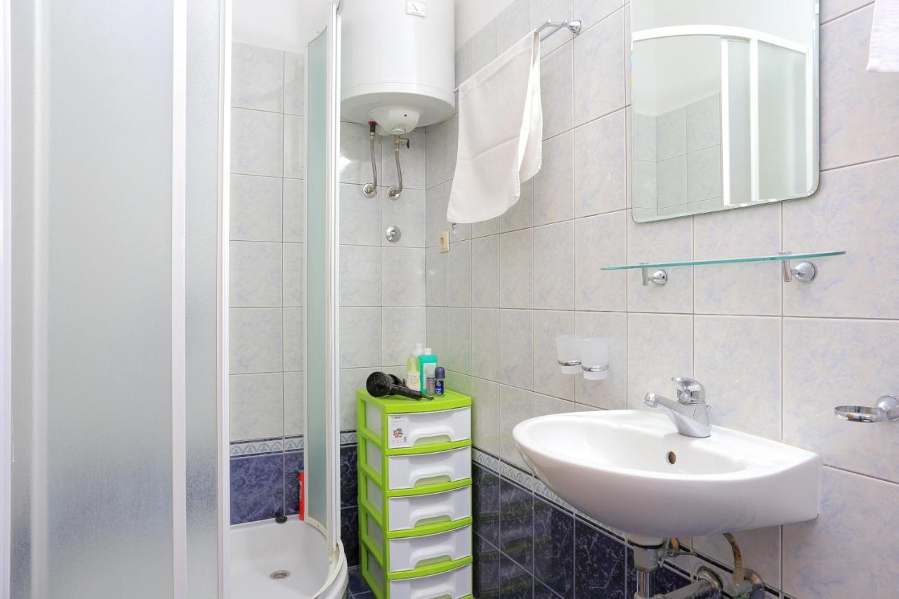 Apartments By The Sea Seget Vranjica, Trogir - 13771 ภายนอก รูปภาพ