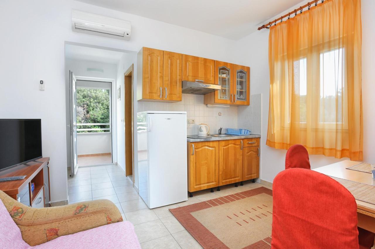 Apartments By The Sea Seget Vranjica, Trogir - 13771 ภายนอก รูปภาพ