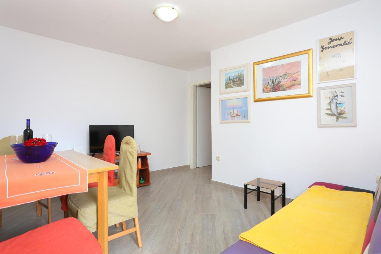 Apartments By The Sea Seget Vranjica, Trogir - 13771 ภายนอก รูปภาพ